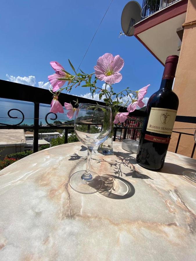 Vasiliki See View Apartments บาร์บาตี ภายนอก รูปภาพ